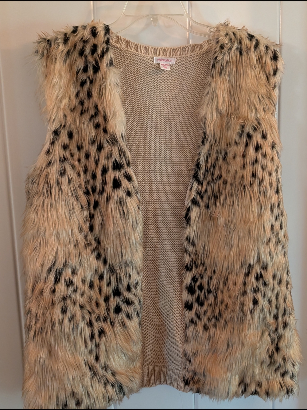 Xhilaration Knit Sweater Tank in Cream